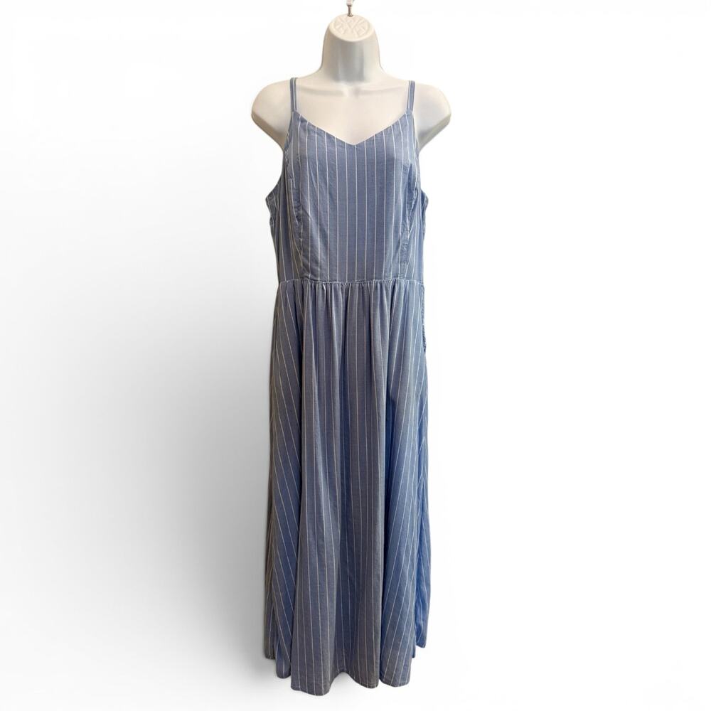 Old Navy Cami Blue White Striped Smocked Midi Dress Size Large Tall Sundress